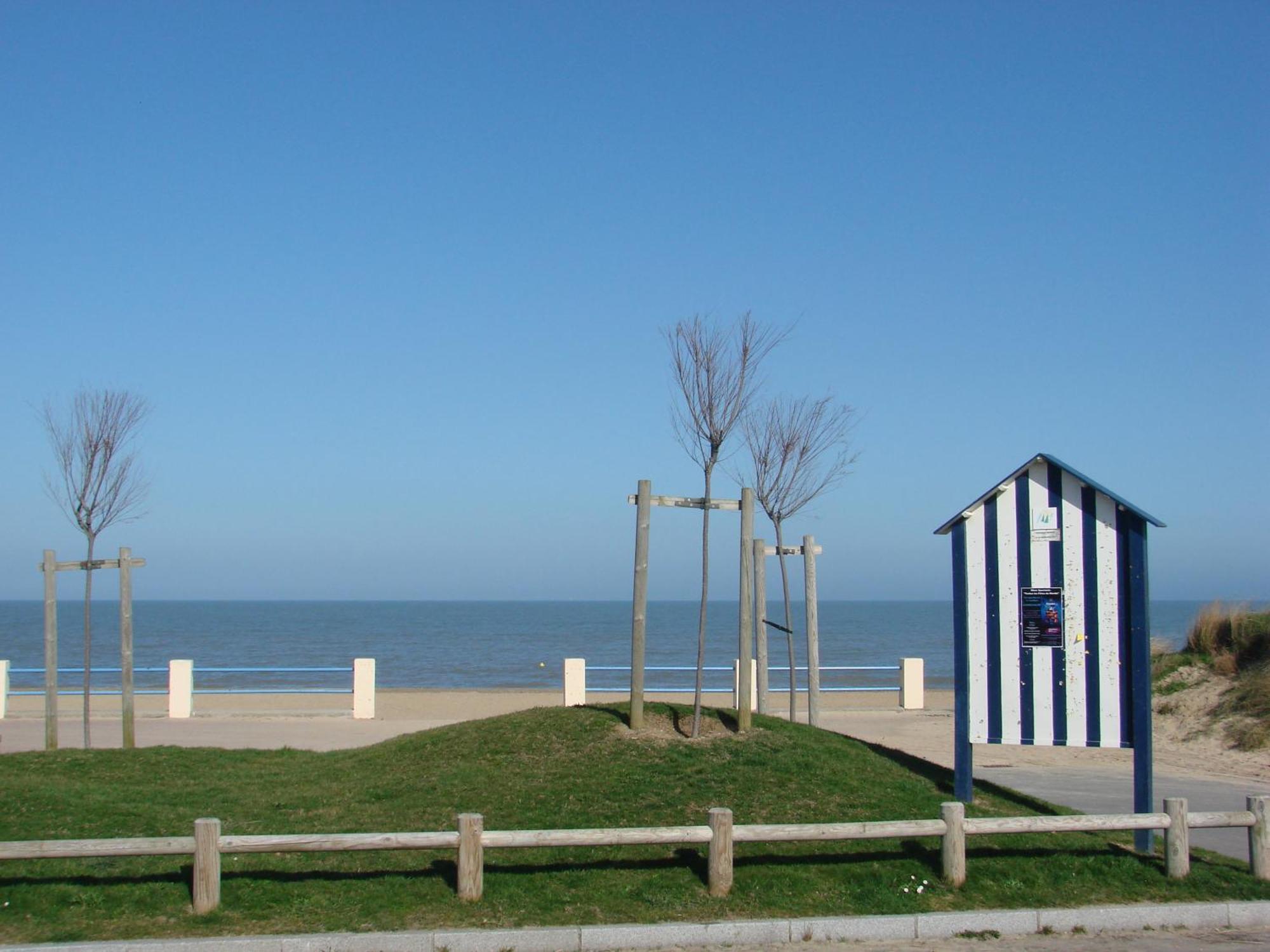 Chez-Marion Hotell Merville-Franceville-Plage Exteriör bild