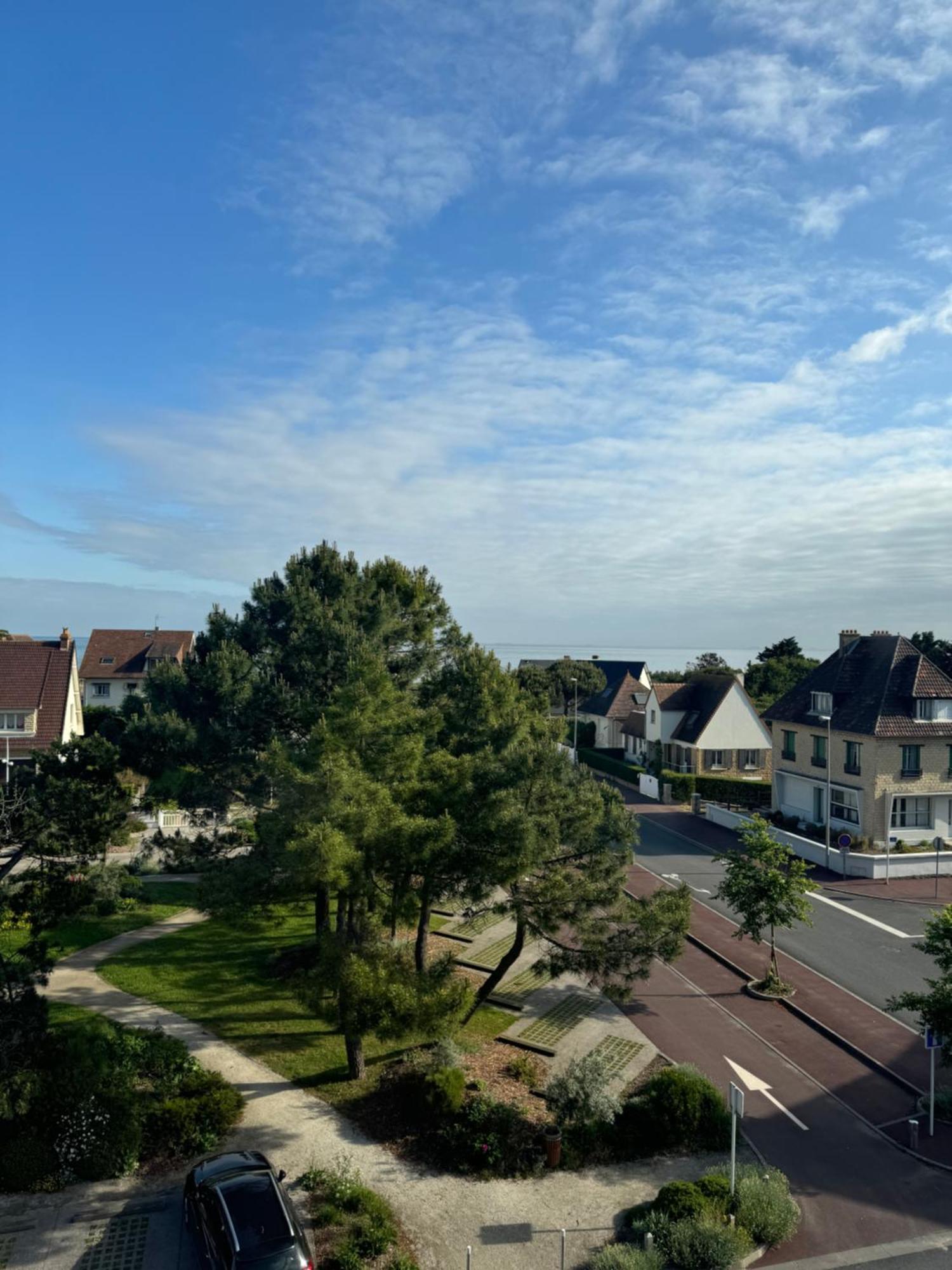 Chez-Marion Hotell Merville-Franceville-Plage Exteriör bild