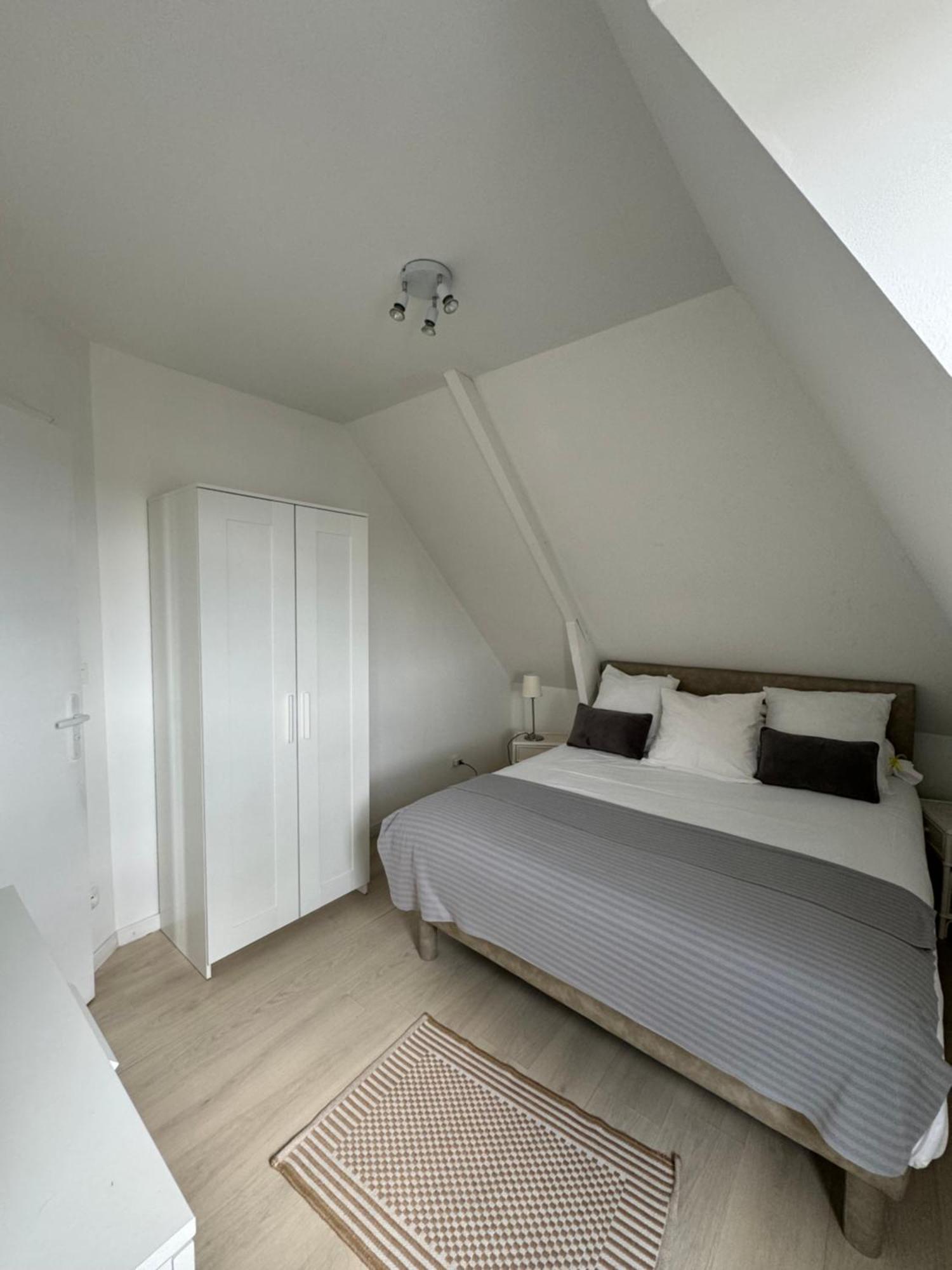 Chez-Marion Hotell Merville-Franceville-Plage Exteriör bild